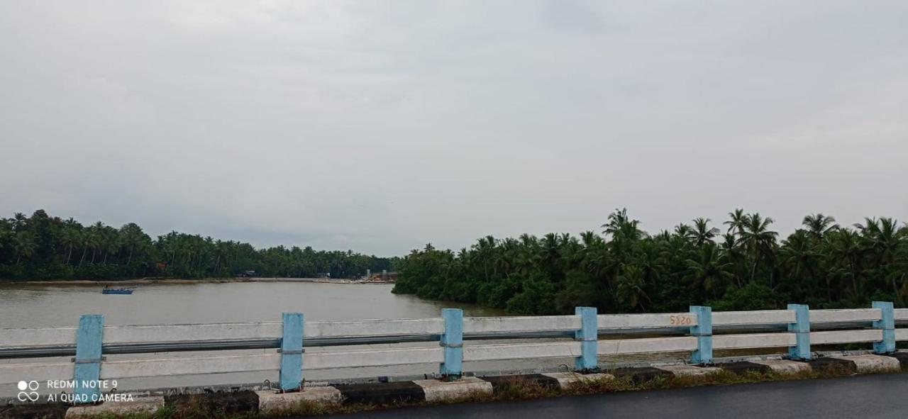 Shruthi'S Aarohi-Nature'S Retreat Mulappilangad Exterior photo